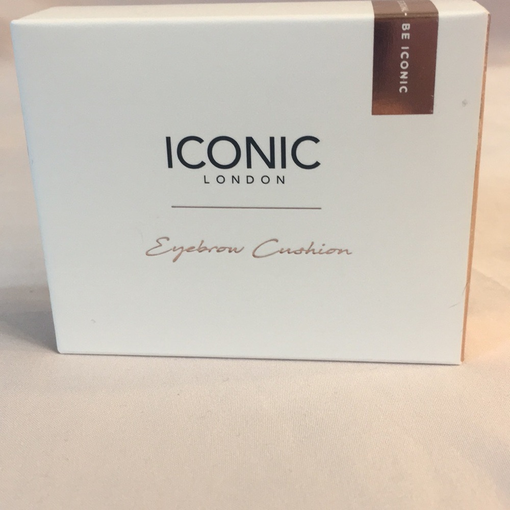 ICONIC LONDON EYEBROW CUSHION